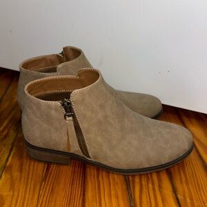 Women’s Booties size 8.5